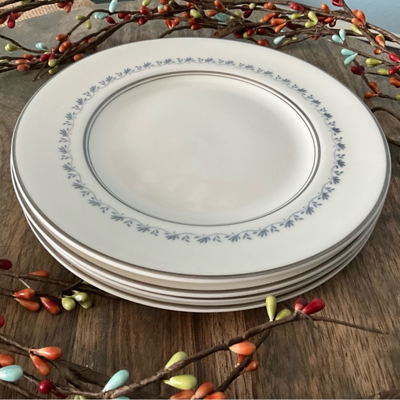 Set of Royal Doulton Bread Plate Tiara 6.5” English Fine Bone China - Picture 1 of 7